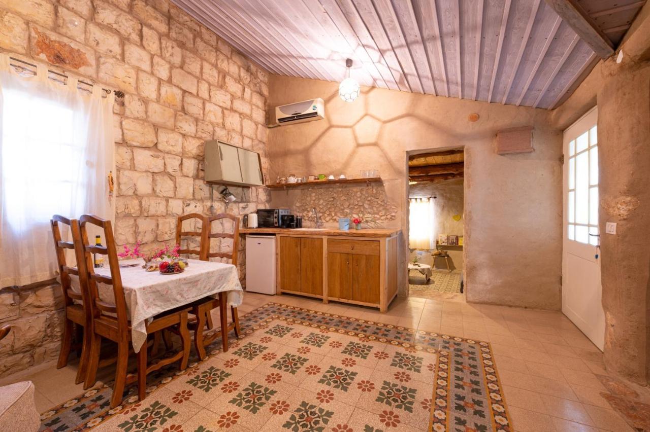 Hemdatya Stone Suites In The Galilee Ilaniya Exterior foto