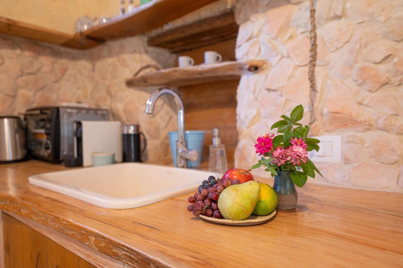 Hemdatya Stone Suites In The Galilee Ilaniya Exterior foto